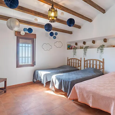 3 Bedroom Stunning In בית נופש אלגרובו